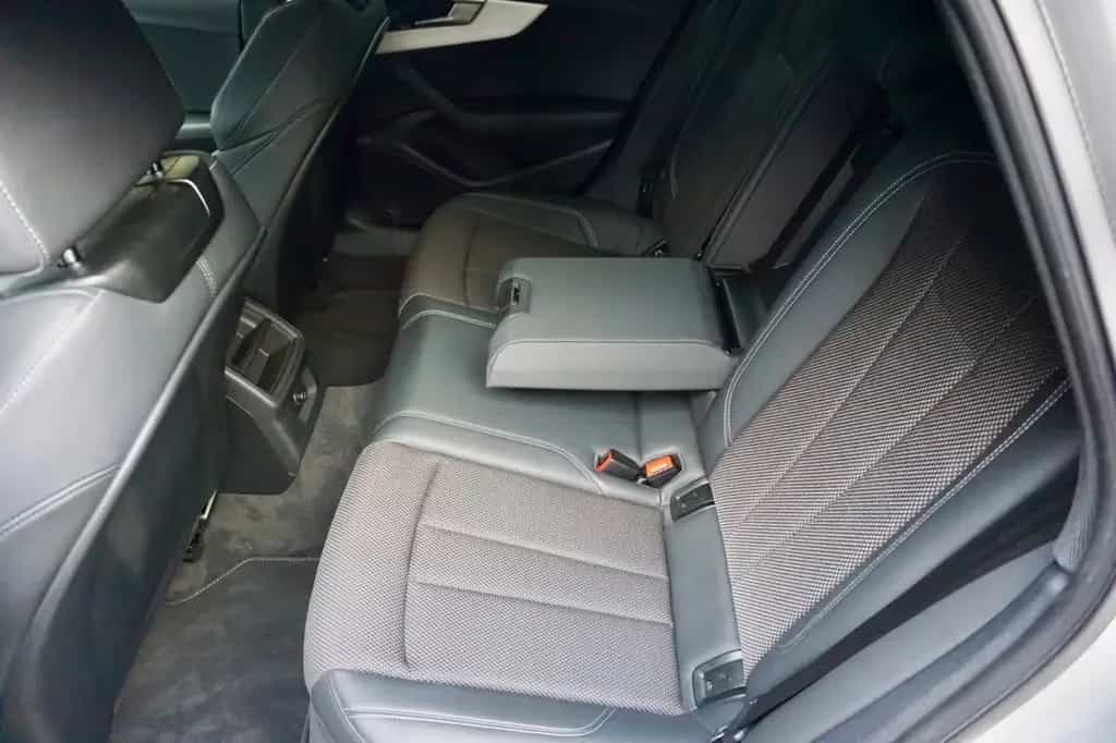 Audi A4 Avant 35 TFSI S line/ Navi Plus/ LED/ DAB 09/2020-photo-15
