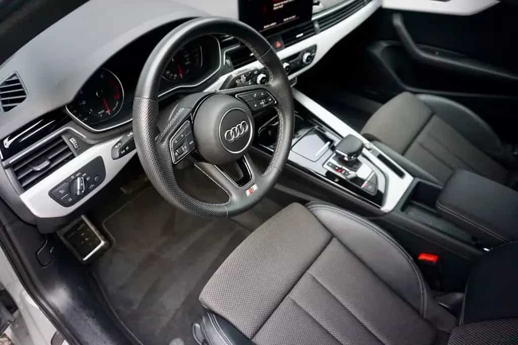 Audi A4 Avant 35 TFSI S line/ Navi Plus/ LED/ DAB 09/2020-photo-9
