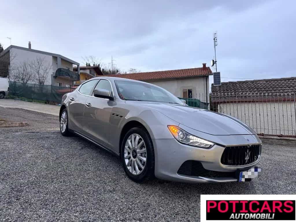 Maserati Ghibli V6 Diesel 03/2014-photo-2