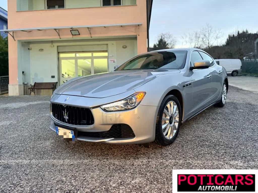 Maserati Ghibli V6 Diesel 03/2014-photo-3