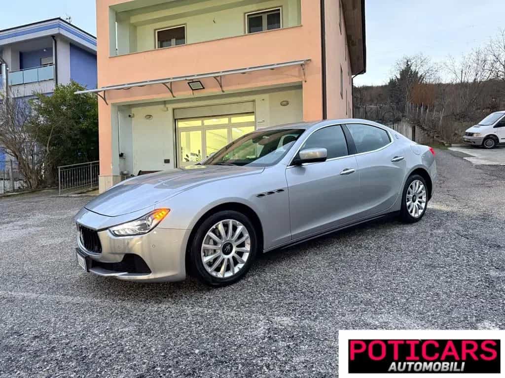 Maserati Ghibli V6 Diesel 03/2014-photo-4