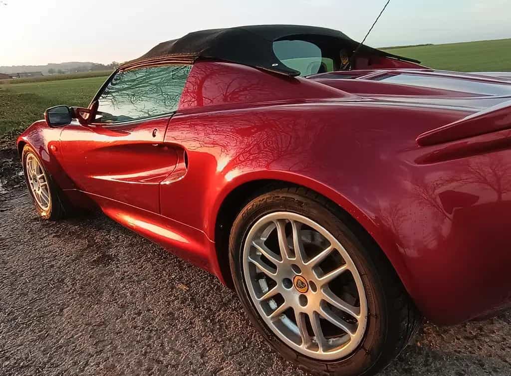 Lotus Elise S1  RHD  SCHECKHEFT wenig KM 01/2000-photo-12