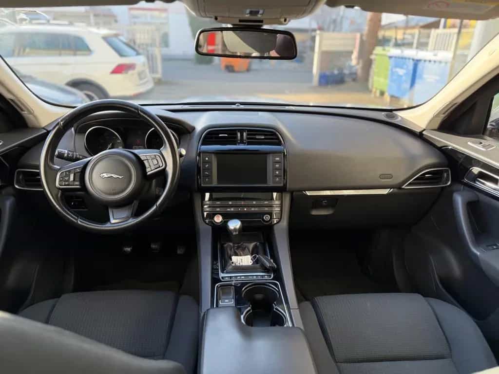 Jaguar F-Pace F-PACE Pure Garantie Finan 07/2016-photo-4