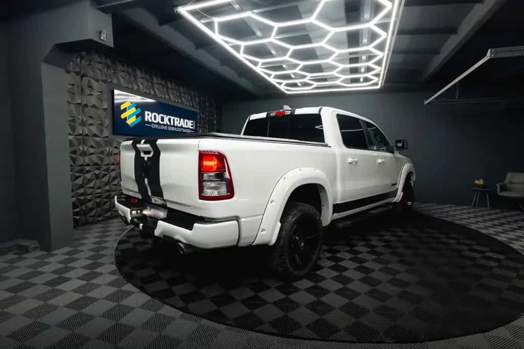 Dodge RAM 5.7 V8 HEMI 4x4 LPG Offroad  Night-Paket 08/2022-photo-14