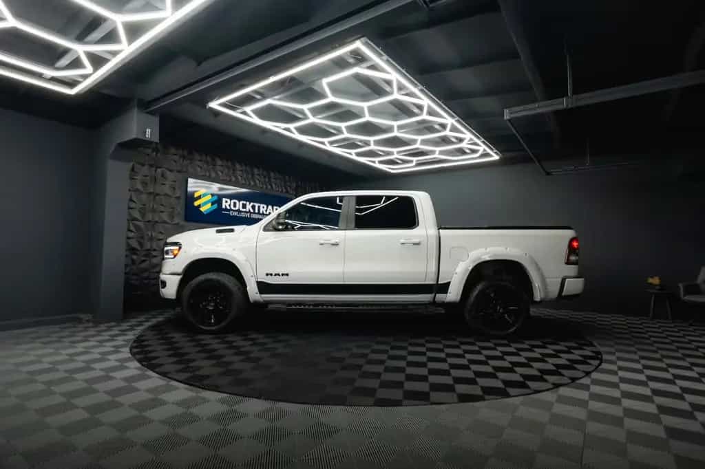 Dodge RAM 5.7 V8 HEMI 4x4 LPG Offroad  Night-Paket 08/2022-photo-20