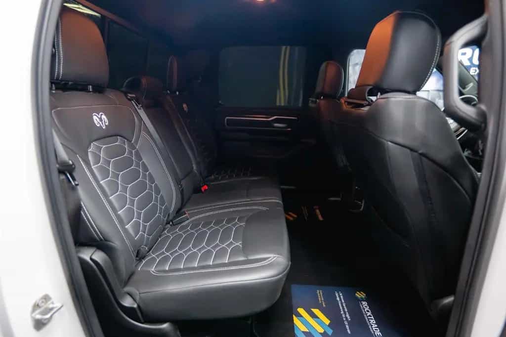 Dodge RAM 5.7 V8 HEMI 4x4 LPG Offroad  Night-Paket 08/2022-photo-36