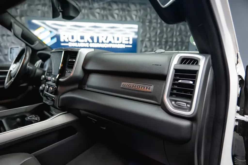 Dodge RAM 5.7 V8 HEMI 4x4 LPG Offroad  Night-Paket 08/2022-photo-38