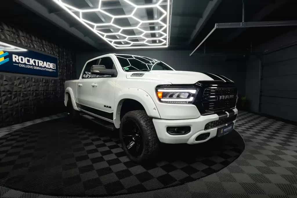 Dodge RAM 5.7 V8 HEMI 4x4 LPG Offroad  Night-Paket 08/2022-photo-8