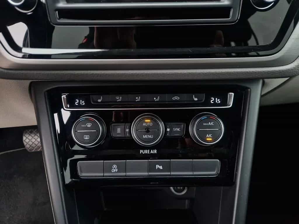 Volkswagen Touran 1.4 *TÜV Neu/Scheckh./AHK/DSG/Navi/ACC* 11/2015-photo-24