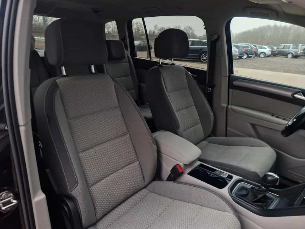 Volkswagen Touran 1.4 *TÜV Neu/Scheckh./AHK/DSG/Navi/ACC* 11/2015-photo-30