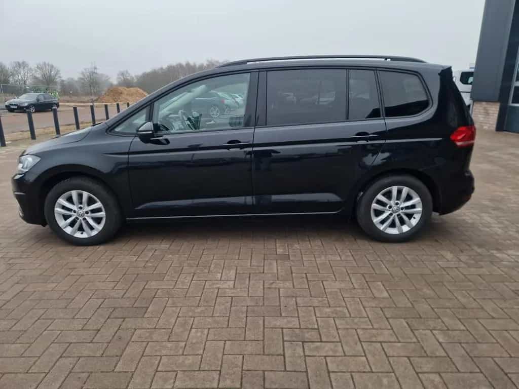 Volkswagen Touran 1.4 *TÜV Neu/Scheckh./AHK/DSG/Navi/ACC* 11/2015-photo-6