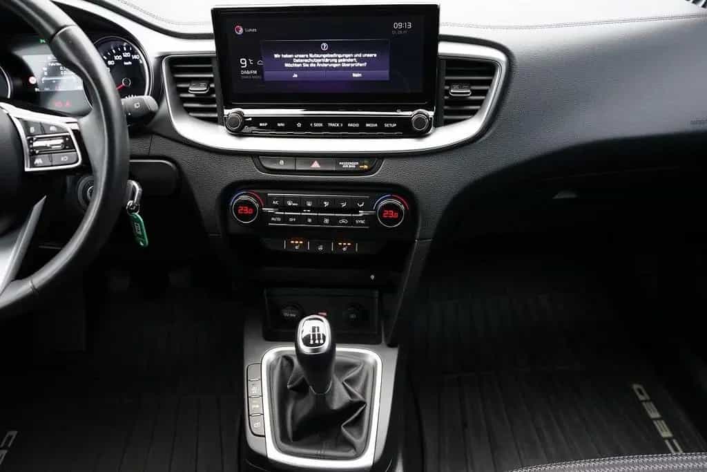 Kia Ceed 1.5 TGDI TEAM SPIRIT *LED*NAVI*KAMERA* 04/2022-photo-10