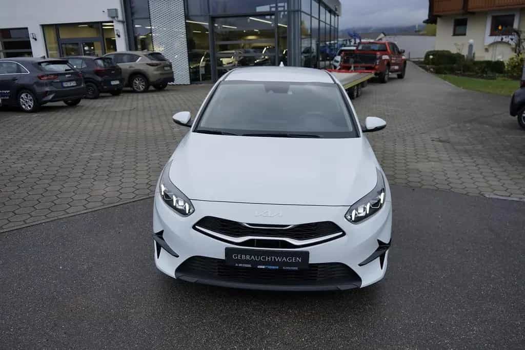 Kia Ceed 1.5 TGDI TEAM SPIRIT *LED*NAVI*KAMERA* 04/2022-photo-2