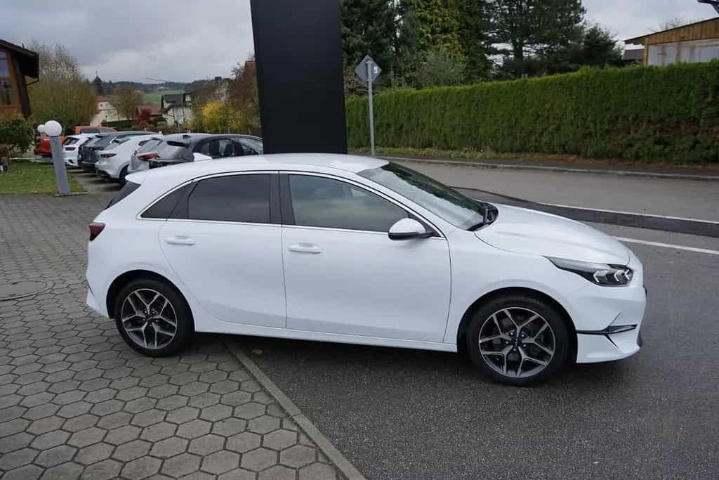 Kia Ceed 1.5 TGDI TEAM SPIRIT *LED*NAVI*KAMERA* 04/2022-photo-4