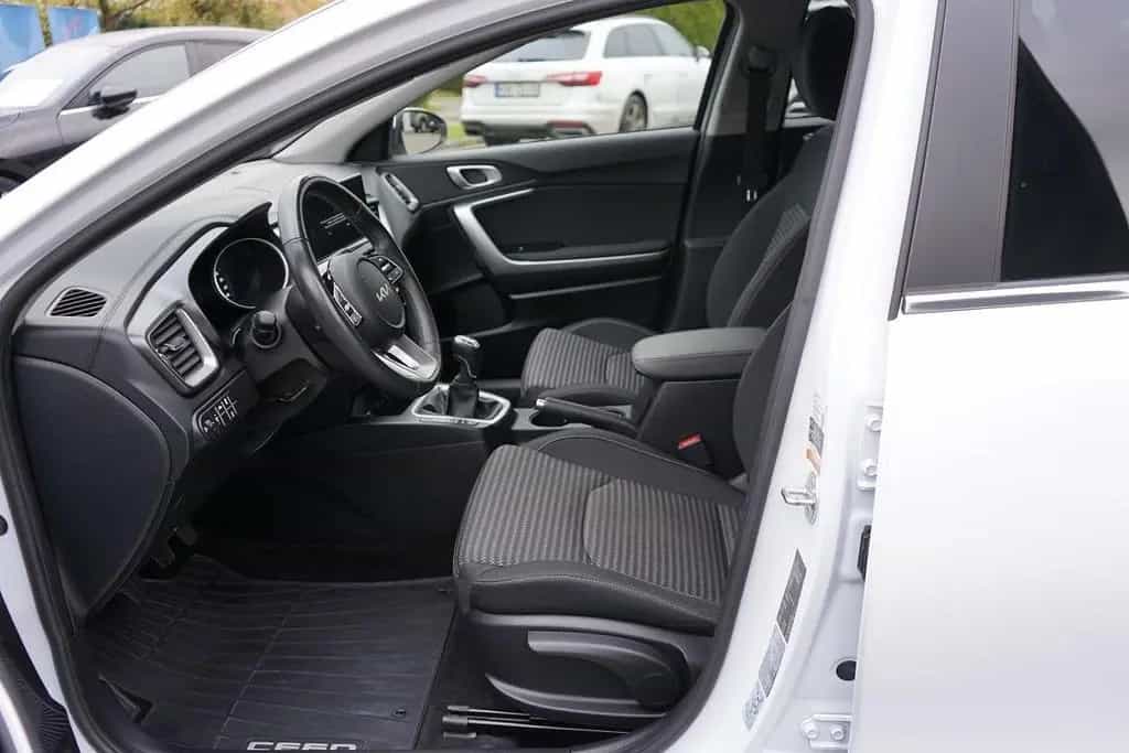 Kia Ceed 1.5 TGDI TEAM SPIRIT *LED*NAVI*KAMERA* 04/2022-photo-5