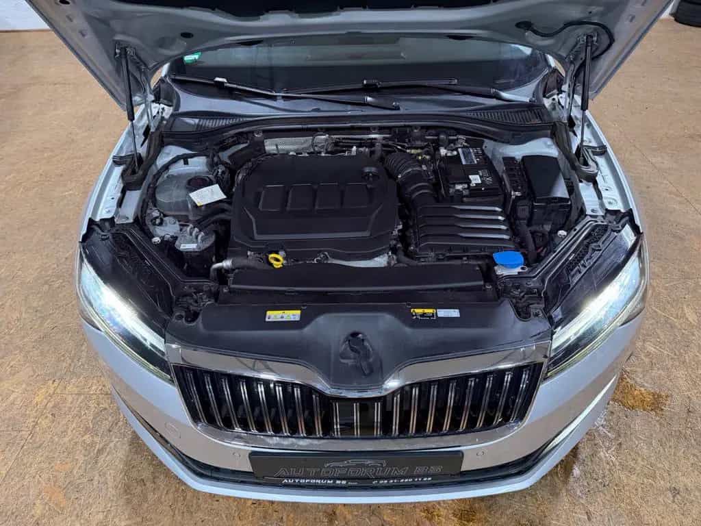 Skoda Superb Combi 2.0TDI DSG/AHK/ACC/PDC/SHZ 11/2022-photo-10