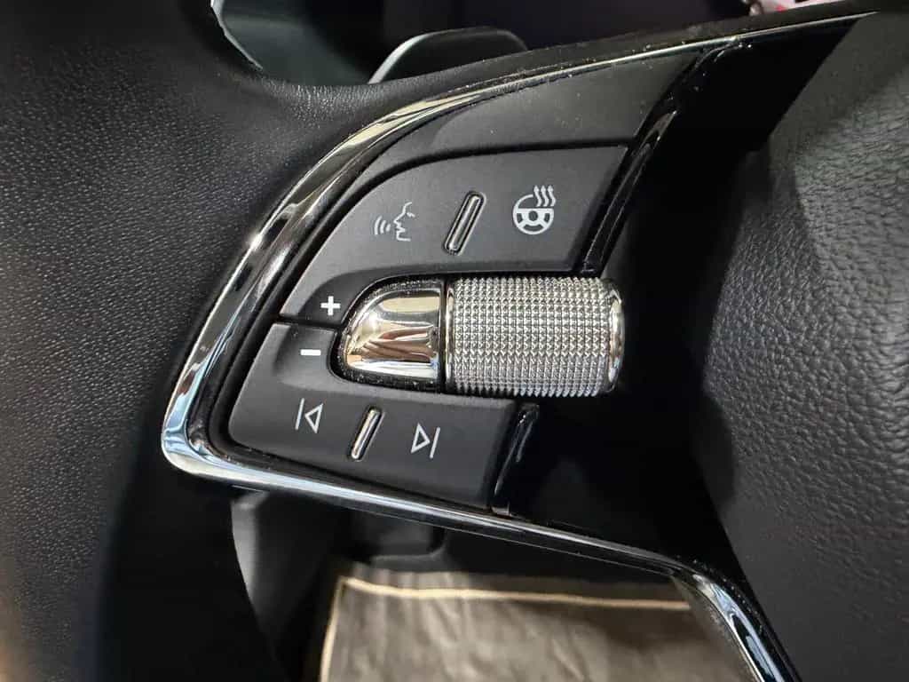 Skoda Superb Combi 2.0TDI DSG/AHK/ACC/PDC/SHZ 11/2022-photo-18