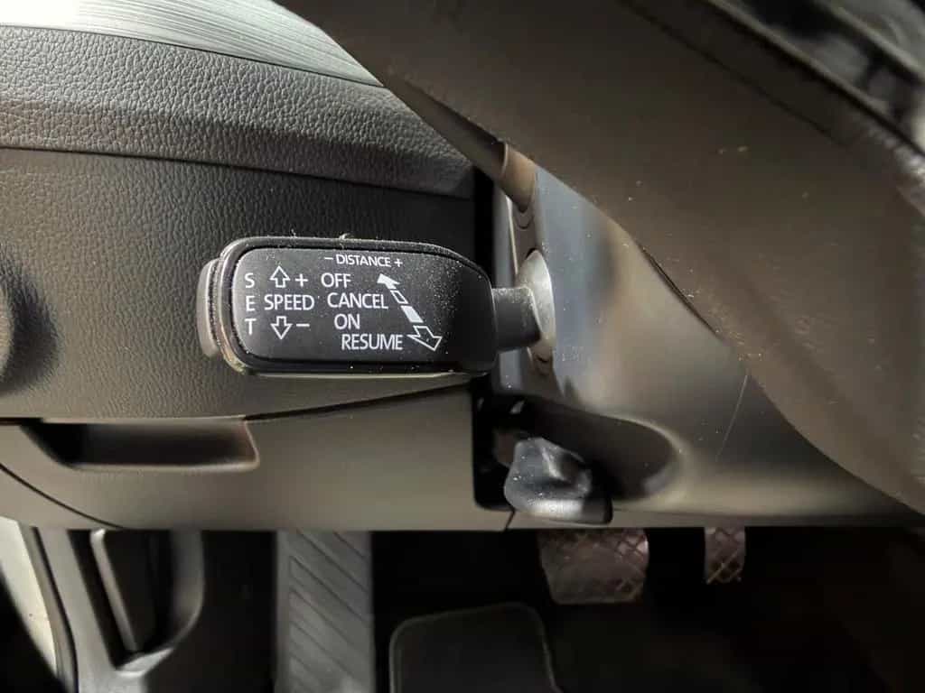Skoda Superb Combi 2.0TDI DSG/AHK/ACC/PDC/SHZ 11/2022-photo-20