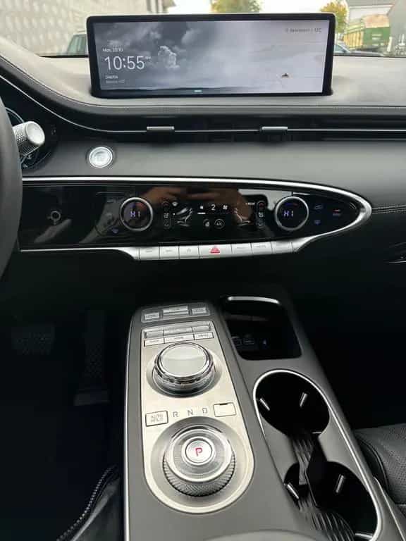 Genesis GV70 Luxury 4WD 03/2024-photo-12
