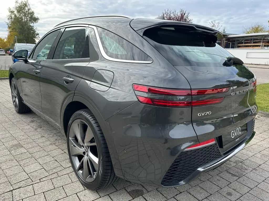 Genesis GV70 Luxury 4WD 03/2024-photo-3