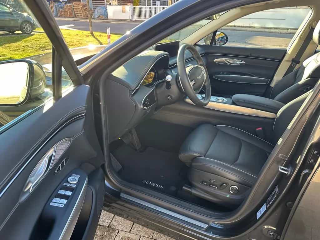 Genesis GV70 Luxury 4WD 03/2025-photo-10