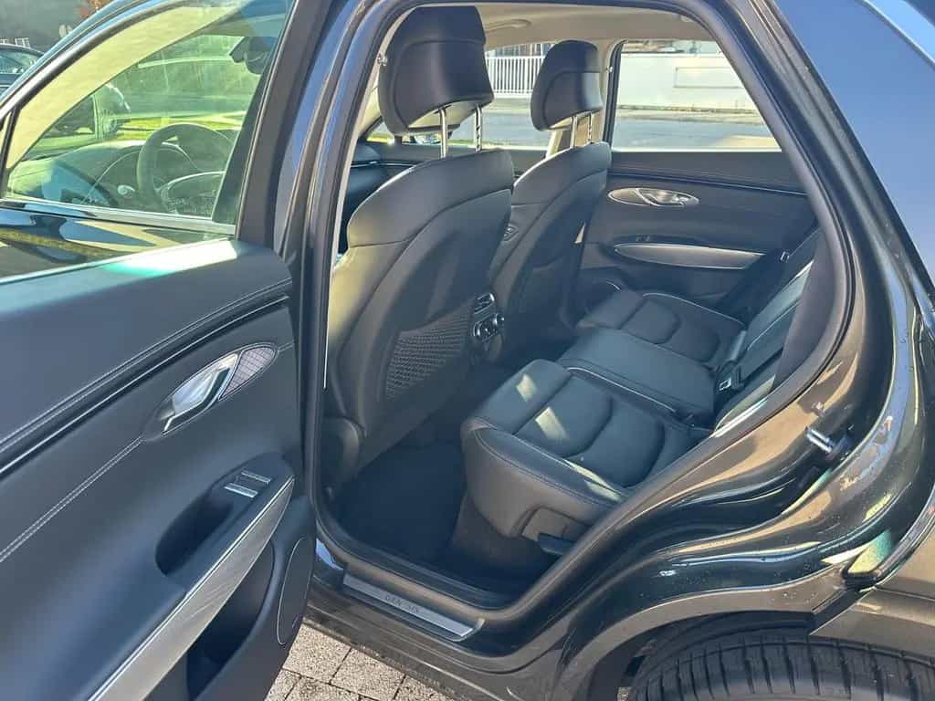 Genesis GV70 Luxury 4WD 03/2025-photo-11