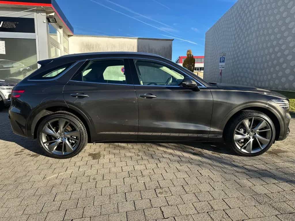 Genesis GV70 Luxury 4WD 03/2025-photo-8