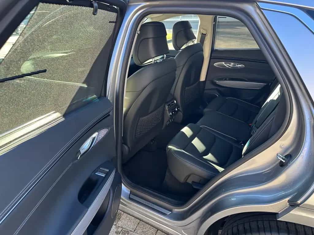 Genesis GV70 Luxury 4WD 04/2025-photo-11