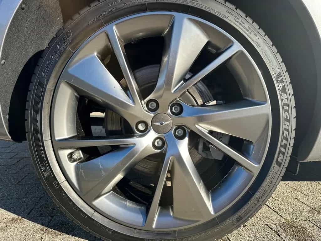 Genesis GV70 Luxury 4WD 04/2025-photo-18