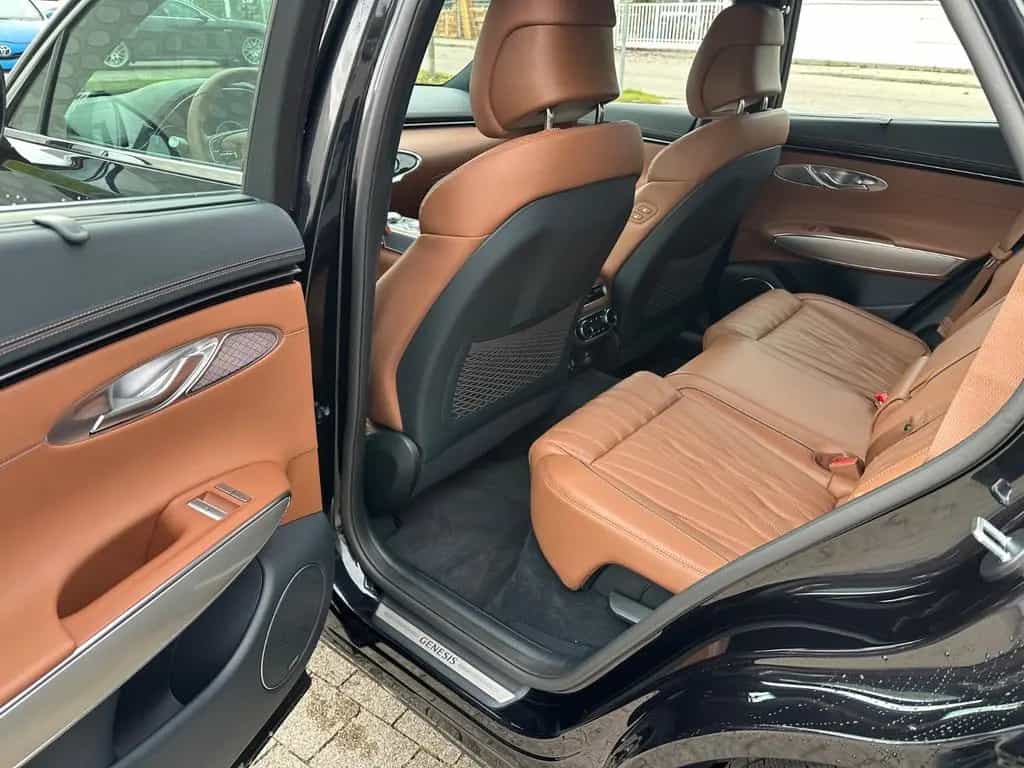 Genesis GV70 Luxury 4WD 06/2025-photo-11