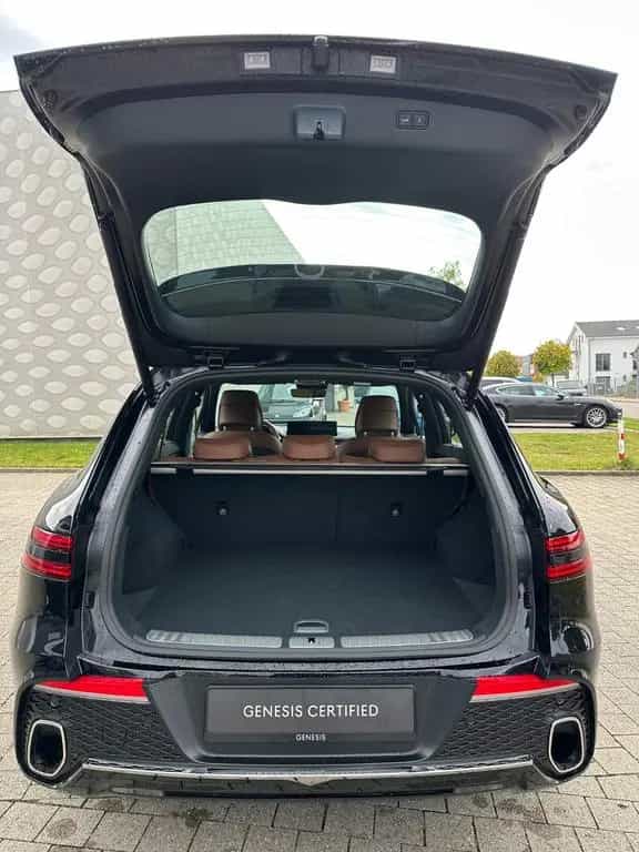 Genesis GV70 Luxury 4WD 06/2025-photo-5