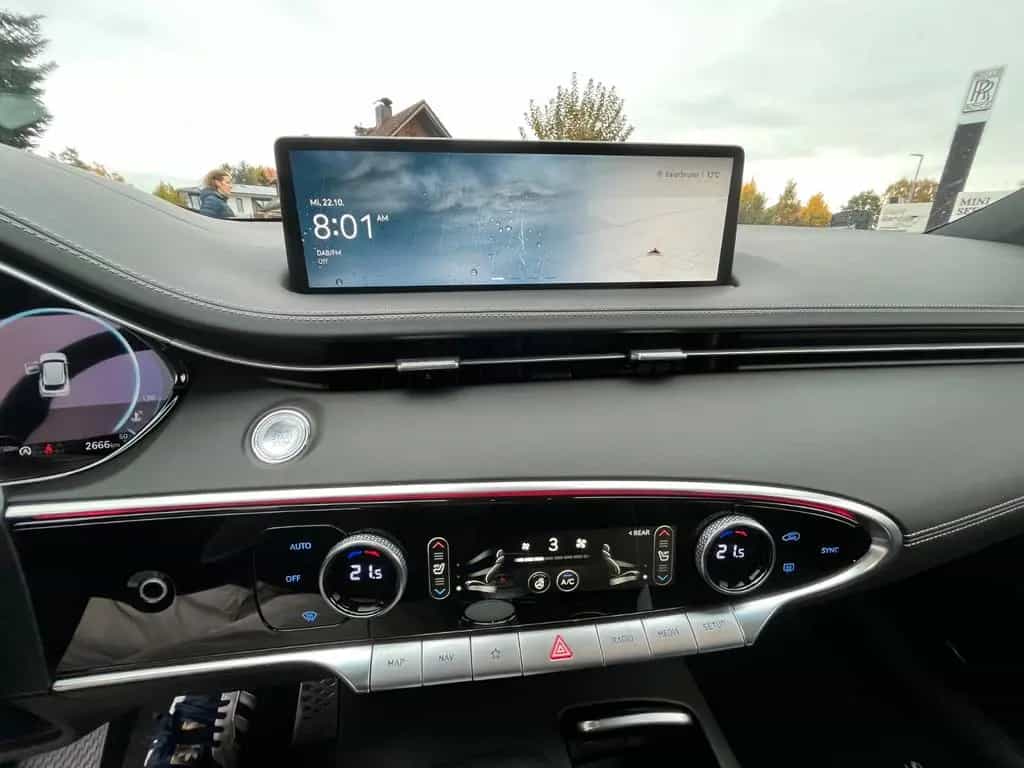 Genesis GV70 Sport 4WD 04/2025-photo-19
