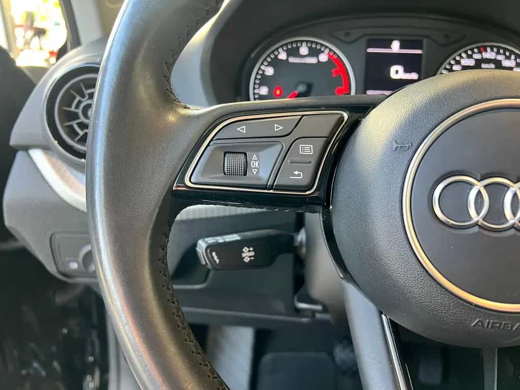 Audi Q2 1.4 TFSI S tronic SHZ NAVI ALU 09/2017-photo-11