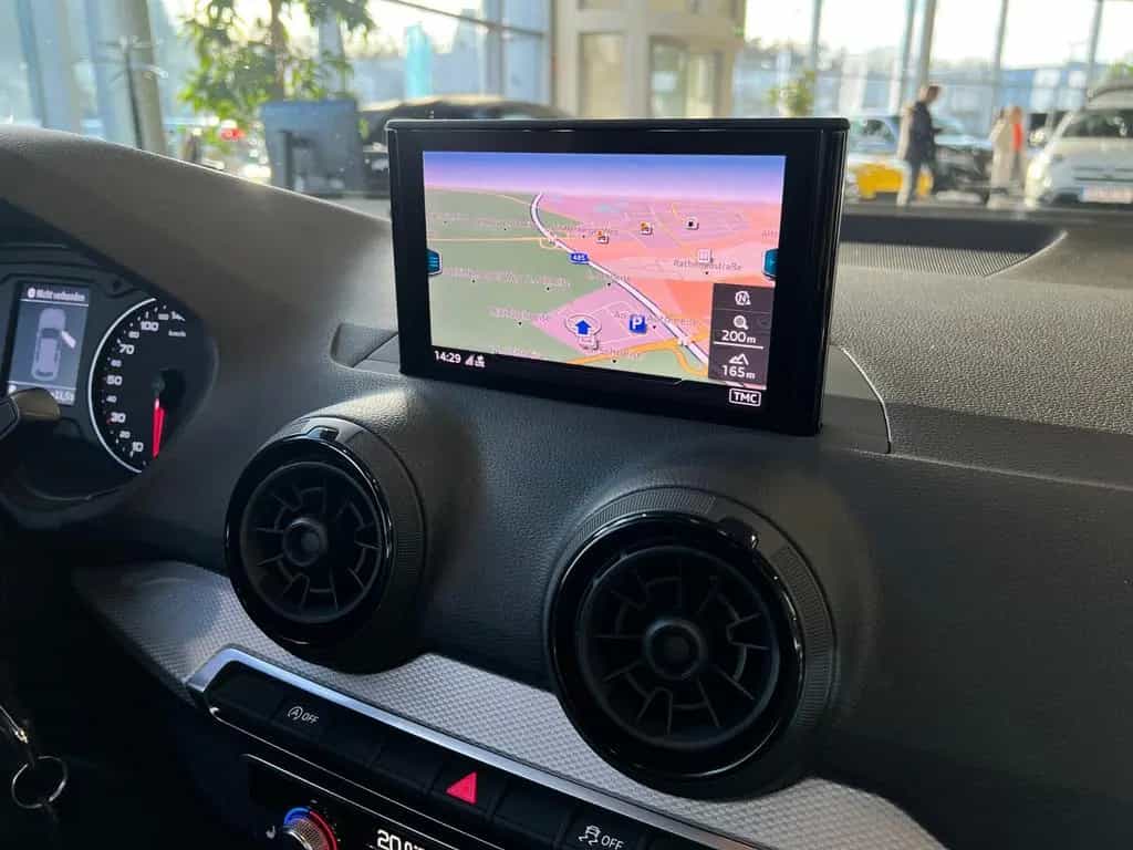 Audi Q2 1.4 TFSI S tronic SHZ NAVI ALU 09/2017-photo-19