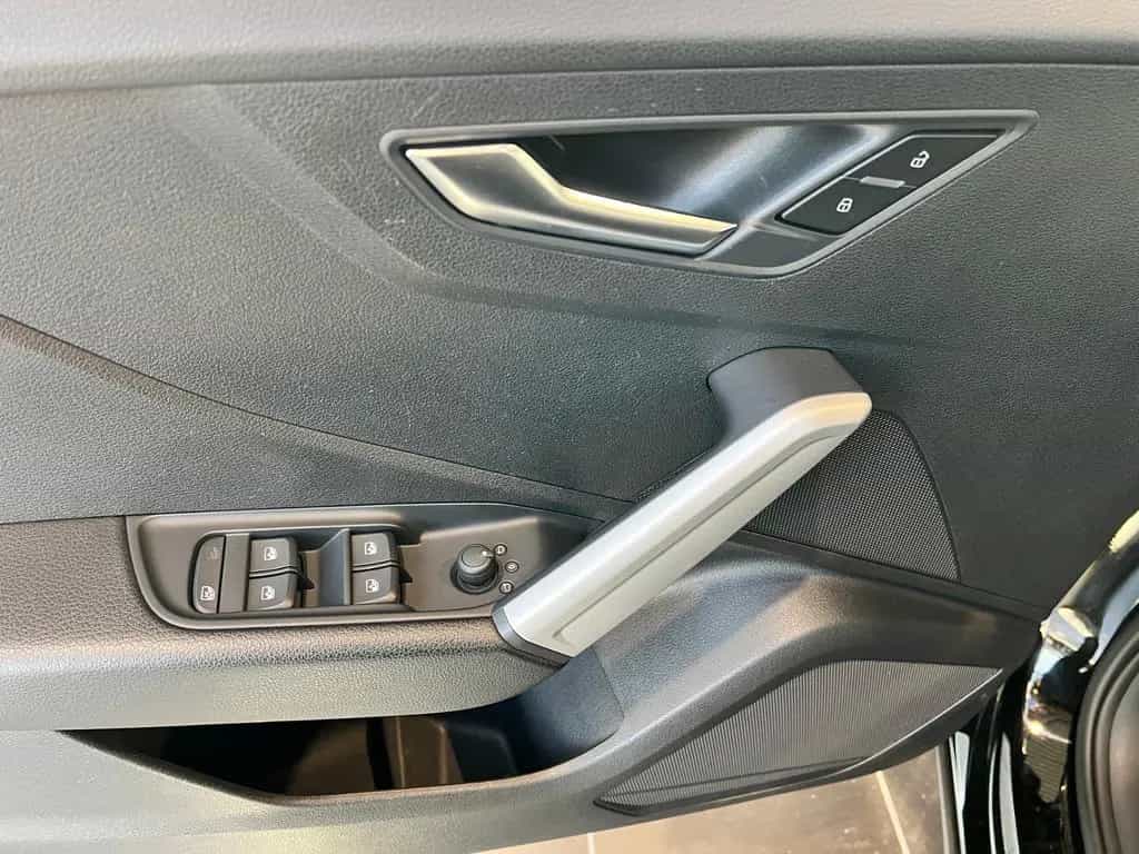 Audi Q2 1.4 TFSI S tronic SHZ NAVI ALU 09/2017-photo-9