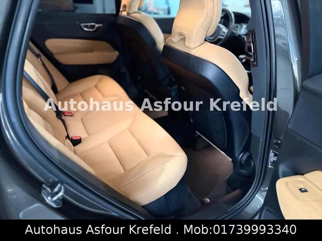 Volvo XC60 Inscription AWD*Panorama*Kamera*8-fach 12/2018-photo-14