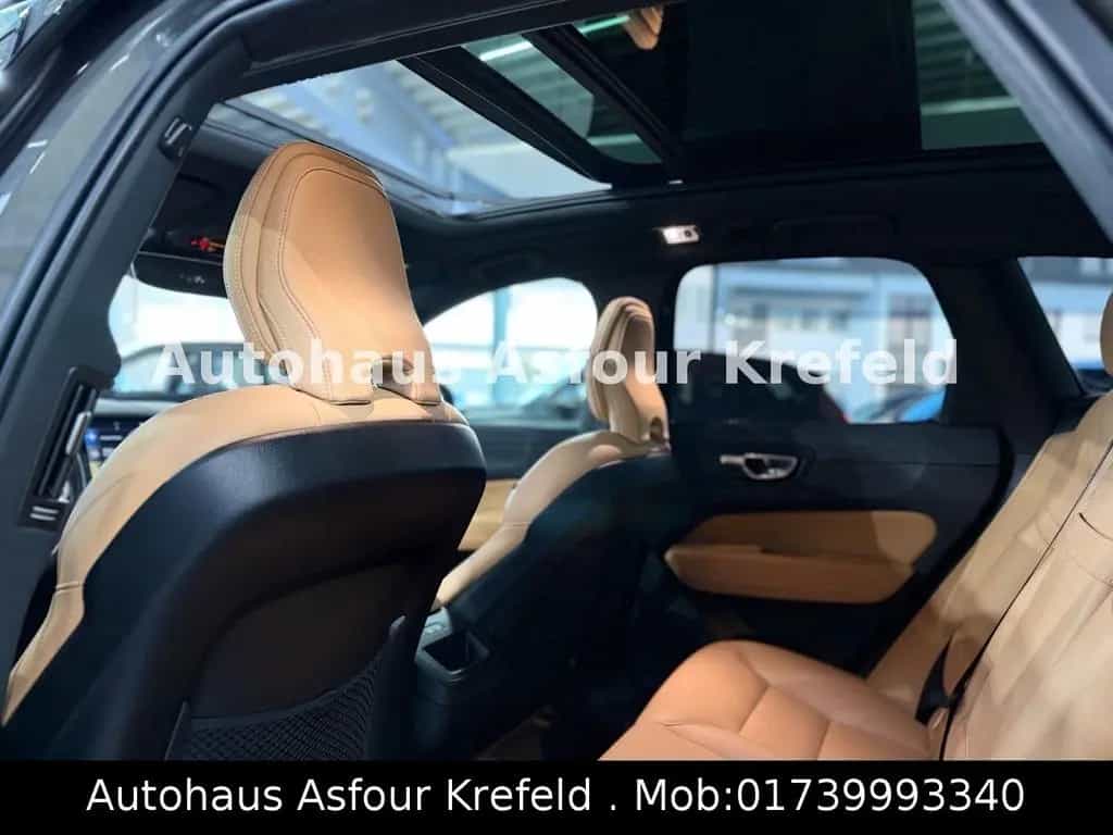 Volvo XC60 Inscription AWD*Panorama*Kamera*8-fach 12/2018-photo-15