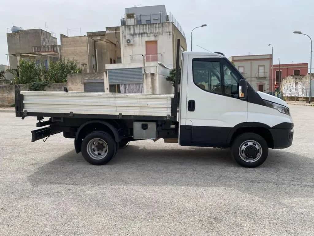 Iveco Daily 35C11 2.3 106CV RIBALTABILE 09/2016-photo-2