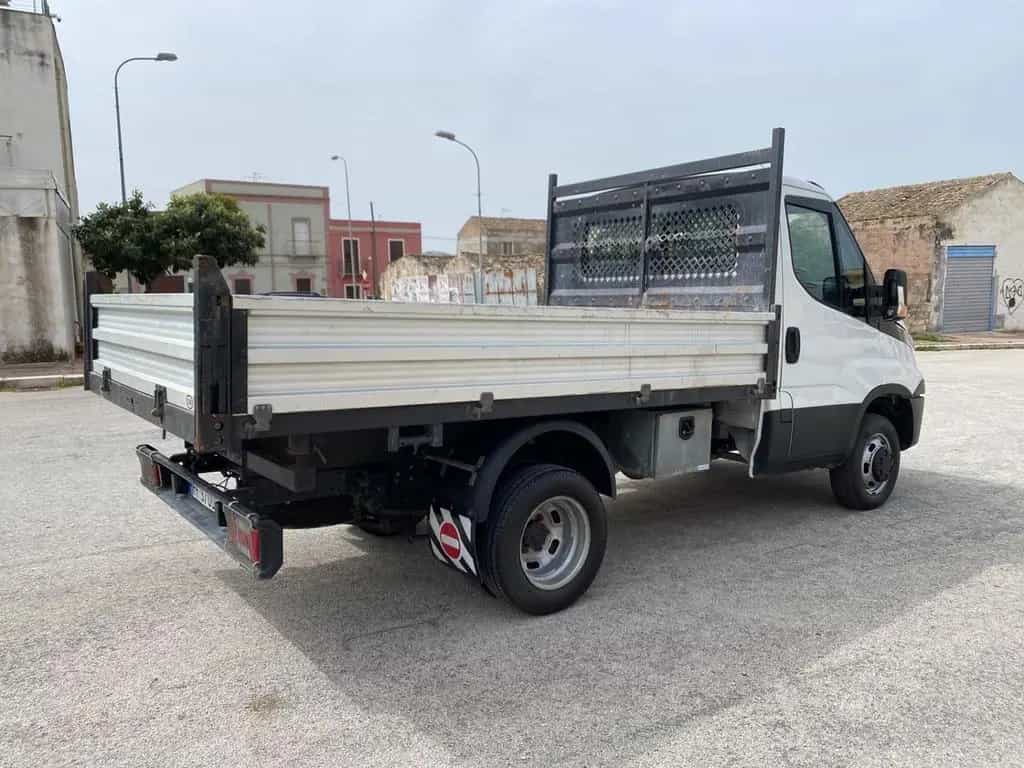 Iveco Daily 35C11 2.3 106CV RIBALTABILE 09/2016-photo-4