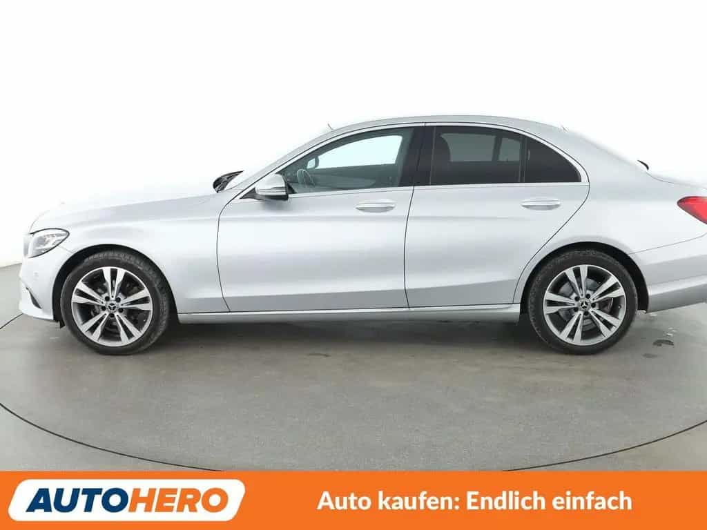 Mercedes-Benz C-Class 180 CGI Avantgarde Aut.*NAVI*CAM*TEMPO* 10/2018-photo-2