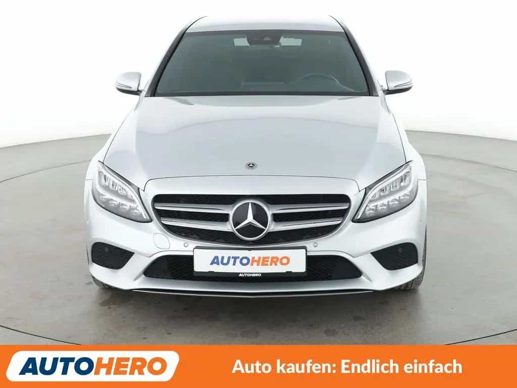 Mercedes-Benz C-Class 180 CGI Avantgarde Aut.*NAVI*CAM*TEMPO* 10/2018-photo-8
