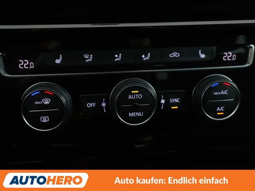 Volkswagen Golf VII 2.0 TSI GTI BM *NAVI*LED*TEMPO*PDC* 06/2018-photo-22