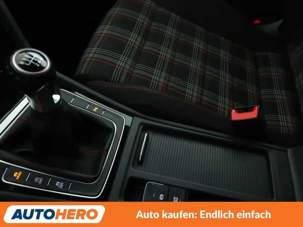 Volkswagen Golf VII 2.0 TSI GTI BM *NAVI*LED*TEMPO*PDC* 06/2018-photo-23