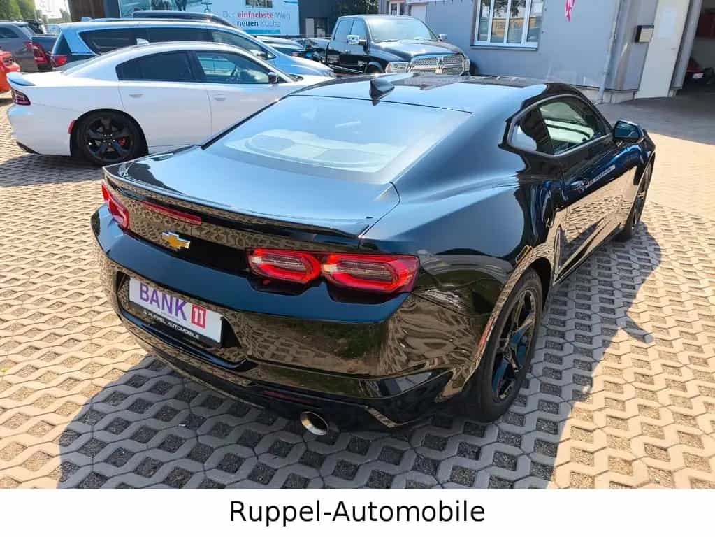 Chevrolet Camaro 2.0T R-CAM LEDER ZL1 Wenig KM!!! 03/2023-photo-5