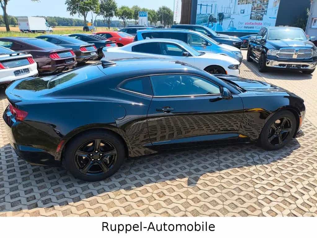 Chevrolet Camaro 2.0T R-CAM LEDER ZL1 Wenig KM!!! 03/2023-photo-6
