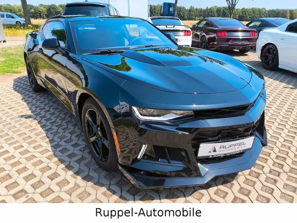 Chevrolet Camaro 2.0T R-CAM LEDER ZL1 Wenig KM!!! 03/2023-photo-7