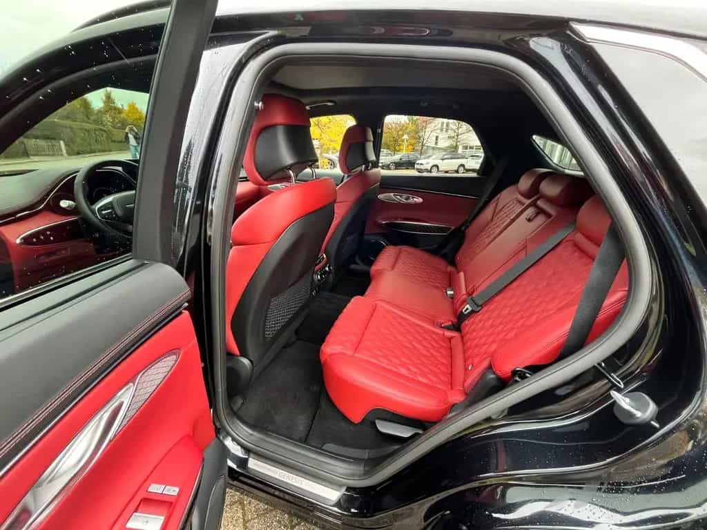 Genesis GV70 Sport 4WD 11/2024-photo-14