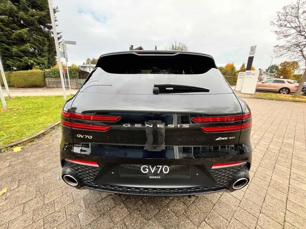 Genesis GV70 Sport 4WD 11/2024-photo-3