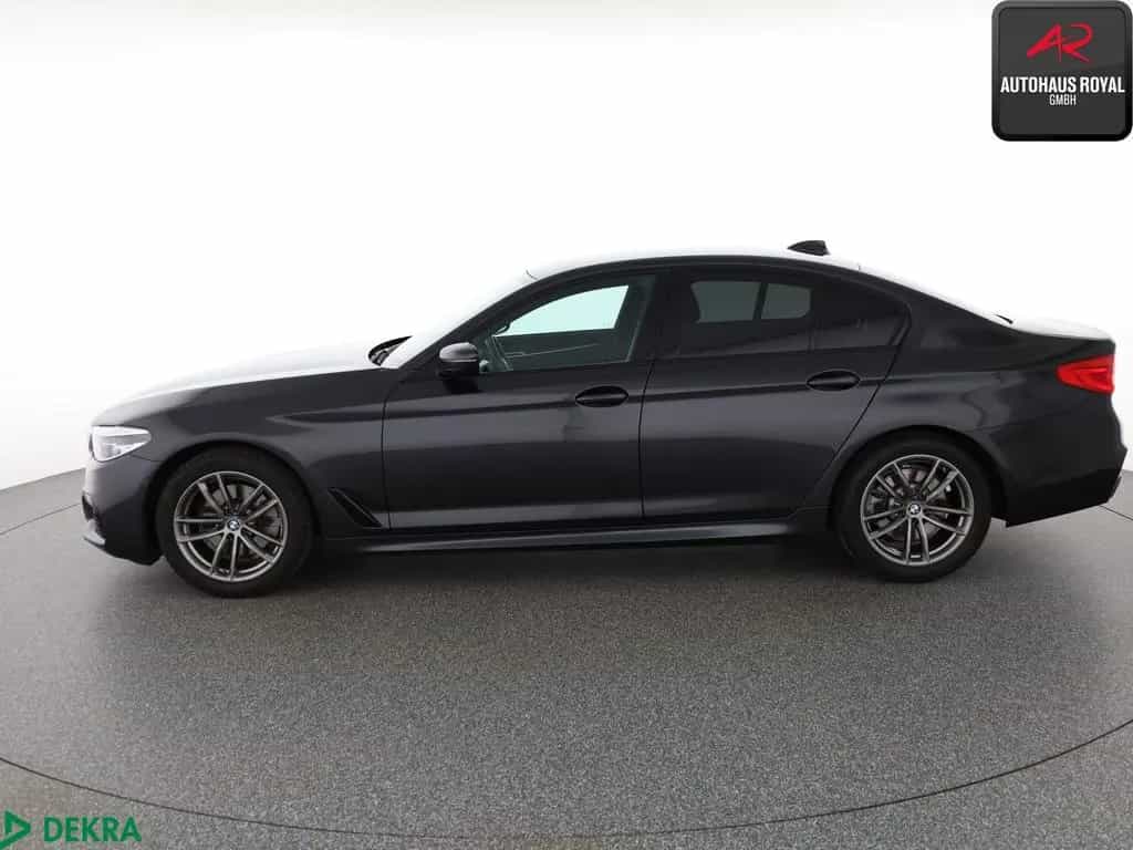 BMW 5 Series 520 d xDrive M SPORT SHADOW STANDHZ,HUD,HARMAN/K 09/2018-photo-0