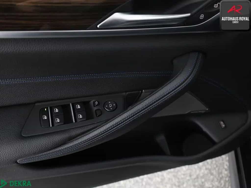 BMW 5 Series 520 d xDrive M SPORT SHADOW STANDHZ,HUD,HARMAN/K 09/2018-photo-11